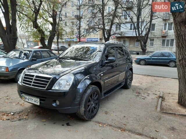 Черный Cанг Йонг Рекстон, объемом двигателя 2.7 л и пробегом 200 тыс. км за 8999 $, фото 1 на Automoto.ua