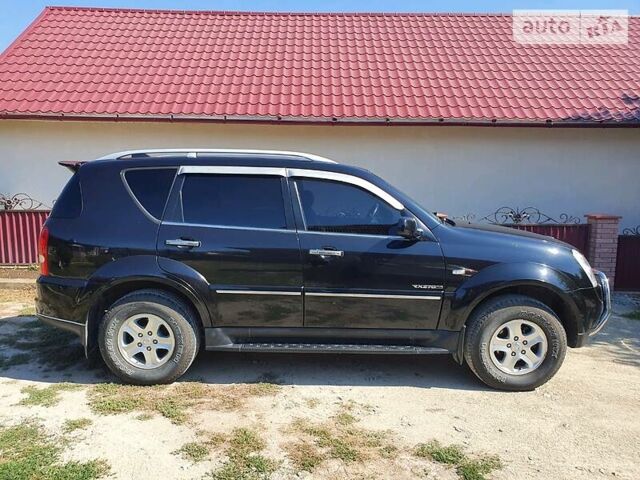 Чорний Cанг Йонг Rexton, об'ємом двигуна 2.7 л та пробігом 99 тис. км за 12800 $, фото 1 на Automoto.ua