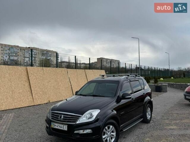 Чорний Cанг Йонг Rexton, об'ємом двигуна 2.7 л та пробігом 260 тис. км за 10400 $, фото 1 на Automoto.ua