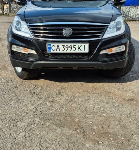 Чорний Cанг Йонг Rexton, об'ємом двигуна 2.7 л та пробігом 260 тис. км за 10900 $, фото 1 на Automoto.ua
