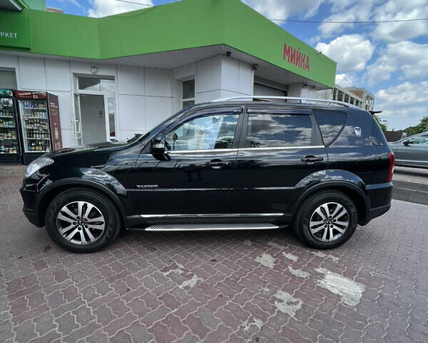 Чорний Cанг Йонг Rexton, об'ємом двигуна 2.7 л та пробігом 116 тис. км за 14000 $, фото 1 на Automoto.ua