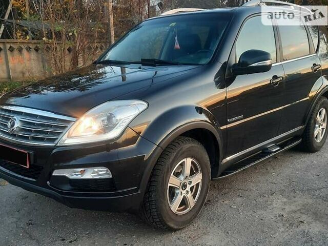 Чорний Cанг Йонг Rexton, об'ємом двигуна 2 л та пробігом 235 тис. км за 13900 $, фото 1 на Automoto.ua