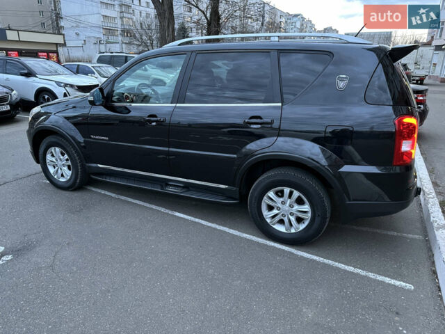 Чорний Cанг Йонг Rexton, об'ємом двигуна 2 л та пробігом 105 тис. км за 14500 $, фото 1 на Automoto.ua