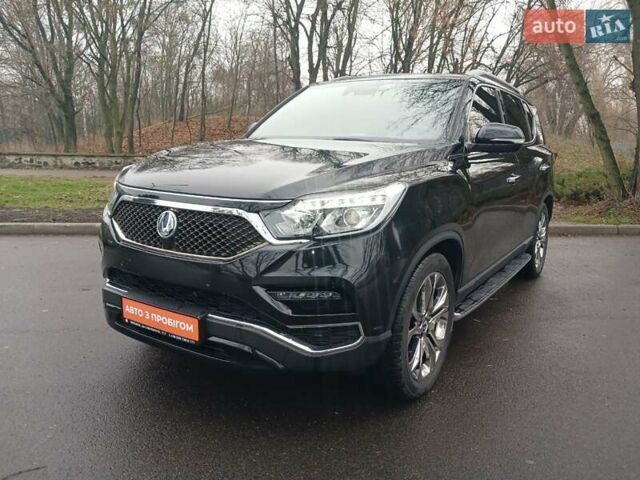 Чорний Cанг Йонг Rexton, об'ємом двигуна 2.16 л та пробігом 132 тис. км за 19700 $, фото 1 на Automoto.ua
