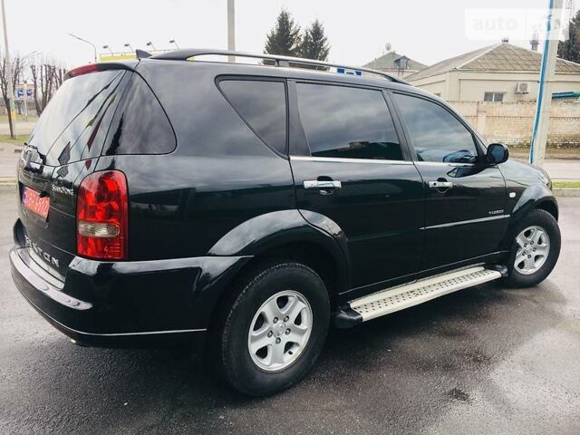 Чорний Cанг Йонг Rexton, об'ємом двигуна 2.7 л та пробігом 107 тис. км за 9599 $, фото 1 на Automoto.ua