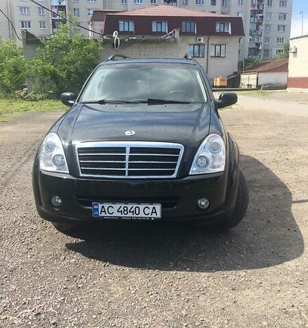 Чорний Cанг Йонг Rexton, об'ємом двигуна 2.7 л та пробігом 170 тис. км за 8350 $, фото 1 на Automoto.ua