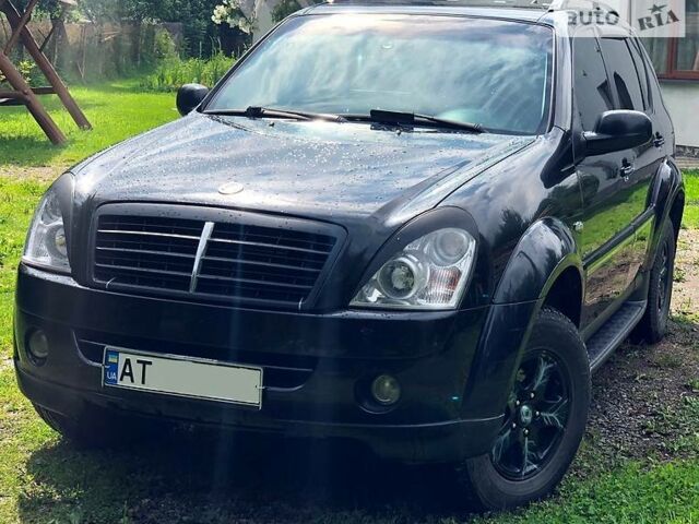 Чорний Cанг Йонг Rexton, об'ємом двигуна 2.7 л та пробігом 199 тис. км за 10500 $, фото 1 на Automoto.ua