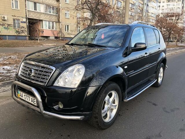 Чорний Cанг Йонг Rexton, об'ємом двигуна 2.7 л та пробігом 97 тис. км за 12200 $, фото 1 на Automoto.ua