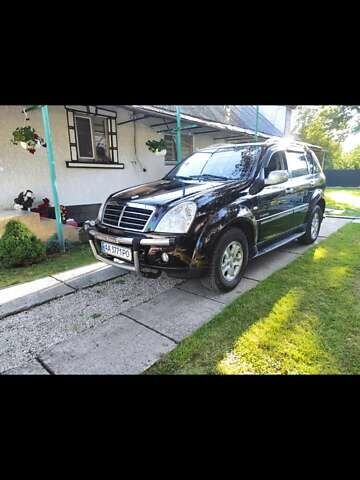 Фіолетовий Cанг Йонг Rexton, об'ємом двигуна 2.7 л та пробігом 179 тис. км за 8999 $, фото 1 на Automoto.ua