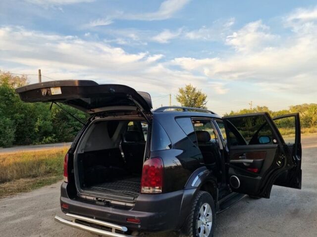 Коричневый Cанг Йонг Рекстон, объемом двигателя 2.7 л и пробегом 3 тыс. км за 7000 $, фото 1 на Automoto.ua