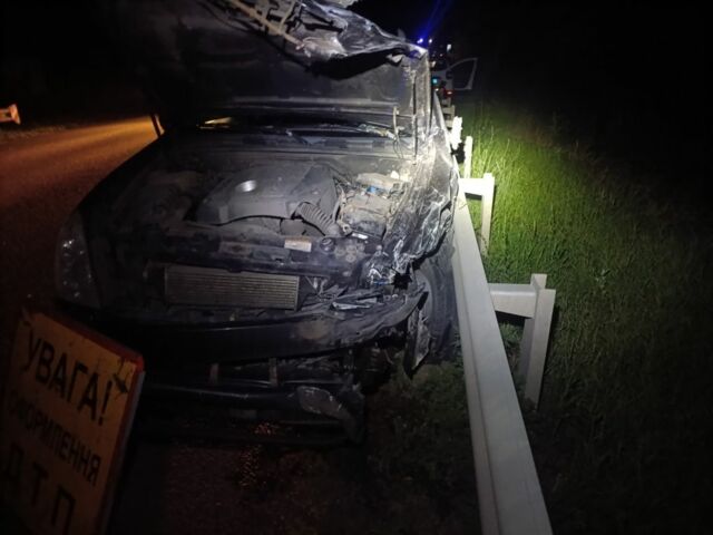 Красный Cанг Йонг Рекстон, объемом двигателя 0 л и пробегом 370 тыс. км за 2100 $, фото 1 на Automoto.ua