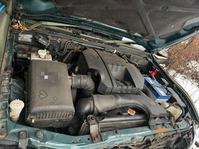 Сірий Cанг Йонг Rexton, об'ємом двигуна 0 л та пробігом 250 тис. км за 1849 $, фото 1 на Automoto.ua