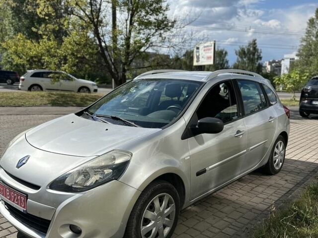 Серый Cанг Йонг Рекстон, объемом двигателя 2.8 л и пробегом 254 тыс. км за 5918 $, фото 1 на Automoto.ua
