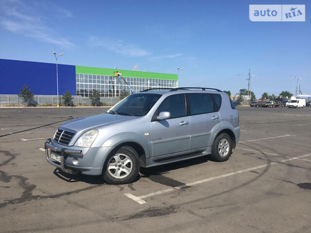 Сірий Cанг Йонг Rexton, об'ємом двигуна 2.7 л та пробігом 305 тис. км за 8100 $, фото 1 на Automoto.ua