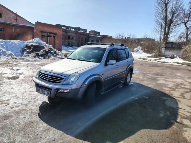 Серый Cанг Йонг Рекстон, объемом двигателя 0 л и пробегом 280 тыс. км за 6200 $, фото 1 на Automoto.ua