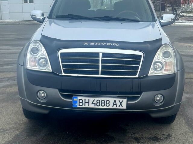 Серый Cанг Йонг Рекстон, объемом двигателя 2.7 л и пробегом 20000 тыс. км за 7800 $, фото 1 на Automoto.ua