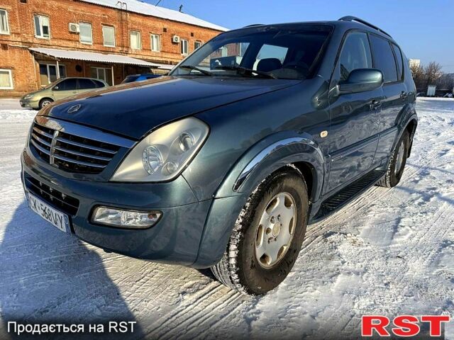 Серый Cанг Йонг Рекстон, объемом двигателя 2.7 л и пробегом 23500 тыс. км за 3500 $, фото 1 на Automoto.ua