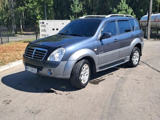 Сірий Cанг Йонг Rexton, об'ємом двигуна 2.7 л та пробігом 240 тис. км за 5500 $, фото 1 на Automoto.ua