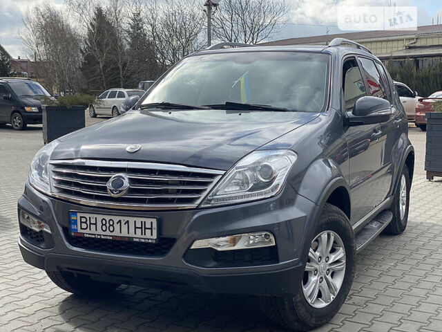 Сірий Cанг Йонг Rexton, об'ємом двигуна 2.2 л та пробігом 120 тис. км за 13999 $, фото 1 на Automoto.ua