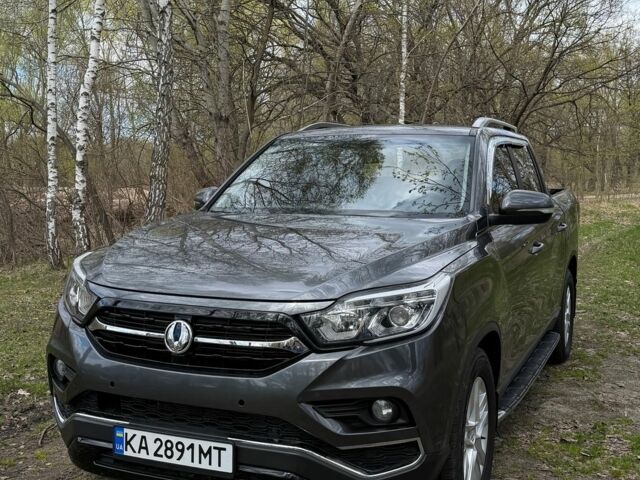Сірий Cанг Йонг Rexton, об'ємом двигуна 2.16 л та пробігом 110 тис. км за 15800 $, фото 1 на Automoto.ua
