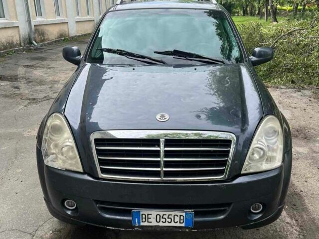 Синій Cанг Йонг Rexton, об'ємом двигуна 3 л та пробігом 200 тис. км за 3200 $, фото 1 на Automoto.ua