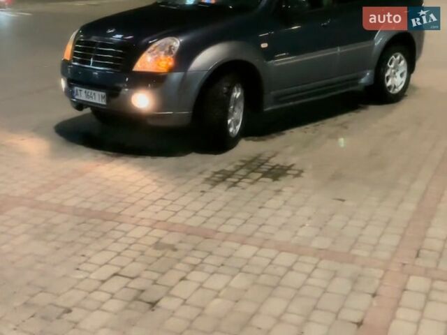 Синій Cанг Йонг Rexton, об'ємом двигуна 2.7 л та пробігом 275 тис. км за 6900 $, фото 1 на Automoto.ua