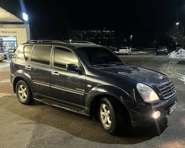 Синій Cанг Йонг Rexton, об'ємом двигуна 2.7 л та пробігом 256 тис. км за 8650 $, фото 1 на Automoto.ua