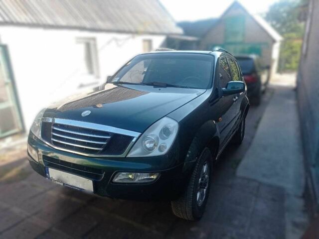 Зеленый Cанг Йонг Рекстон, объемом двигателя 2.9 л и пробегом 330 тыс. км за 4000 $, фото 1 на Automoto.ua