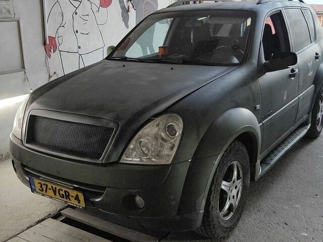 Зелений Cанг Йонг Rexton, об'ємом двигуна 0 л та пробігом 395 тис. км за 4500 $, фото 1 на Automoto.ua