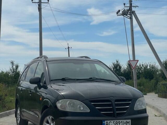 Черный Cанг Йонг Родиус, объемом двигателя 2.7 л и пробегом 150 тыс. км за 3900 $, фото 1 на Automoto.ua