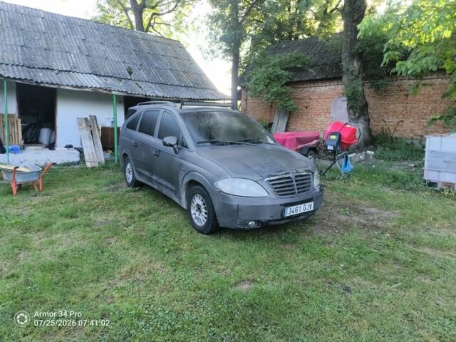 Чорний Cанг Йонг Rodius, об'ємом двигуна 2 л та пробігом 300 тис. км за 4500 $, фото 1 на Automoto.ua