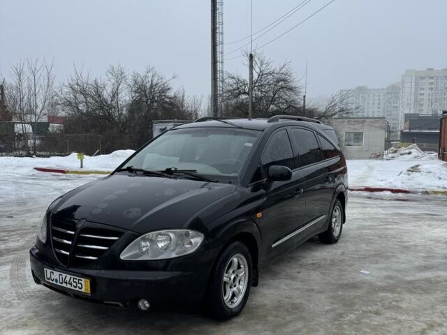 Чорний Cанг Йонг Rodius, об'ємом двигуна 2.7 л та пробігом 300 тис. км за 3650 $, фото 1 на Automoto.ua