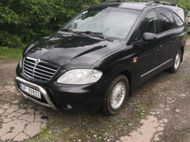 Чорний Cанг Йонг Rodius, об'ємом двигуна 2.7 л та пробігом 200 тис. км за 4130 $, фото 1 на Automoto.ua