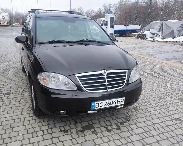 Чорний Cанг Йонг Rodius, об'ємом двигуна 2.7 л та пробігом 250 тис. км за 7700 $, фото 1 на Automoto.ua