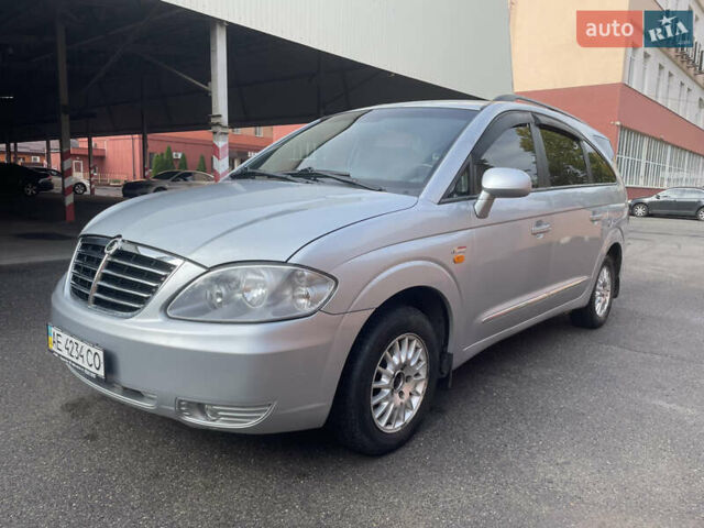 Сірий Cанг Йонг Rodius, об'ємом двигуна 2.7 л та пробігом 133 тис. км за 6500 $, фото 1 на Automoto.ua