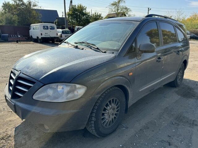 Синій Cанг Йонг Rodius, об'ємом двигуна 0 л та пробігом 300 тис. км за 1550 $, фото 1 на Automoto.ua
