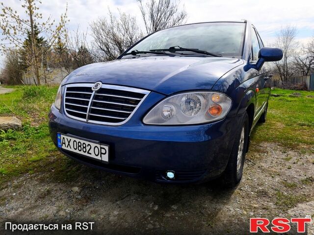 Синій Cанг Йонг Rodius, об'ємом двигуна 2.7 л та пробігом 190 тис. км за 8000 $, фото 1 на Automoto.ua