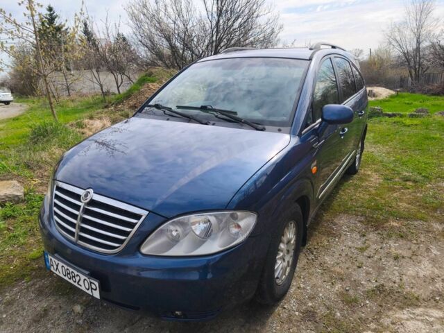Синій Cанг Йонг Rodius, об'ємом двигуна 2.7 л та пробігом 195 тис. км за 7496 $, фото 1 на Automoto.ua