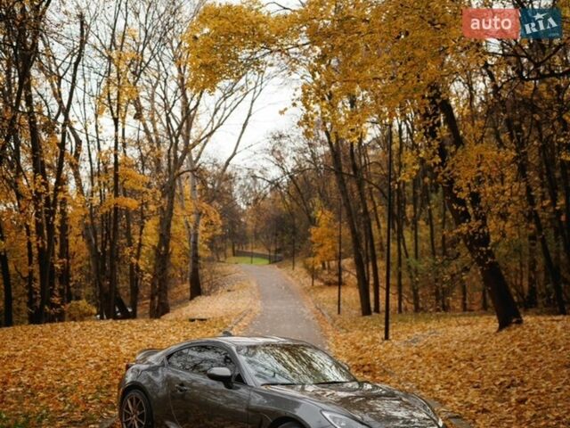 Серый Субару БРЗ, объемом двигателя 2.4 л и пробегом 67 тыс. км за 25000 $, фото 1 на Automoto.ua