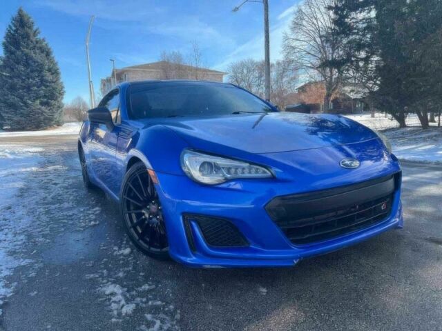 Синий Субару БРЗ, объемом двигателя 2 л и пробегом 61 тыс. км за 4000 $, фото 1 на Automoto.ua