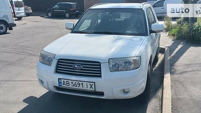 Білий Субару Forester, об'ємом двигуна 1.99 л та пробігом 240 тис. км за 6200 $, фото 1 на Automoto.ua