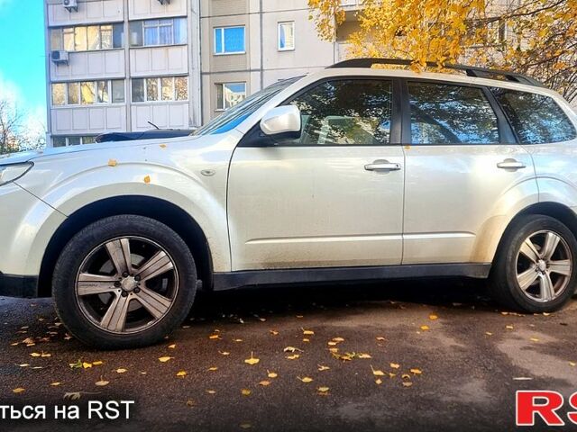 Белый Субару Форестер, объемом двигателя 2 л и пробегом 193 тыс. км за 8500 $, фото 1 на Automoto.ua