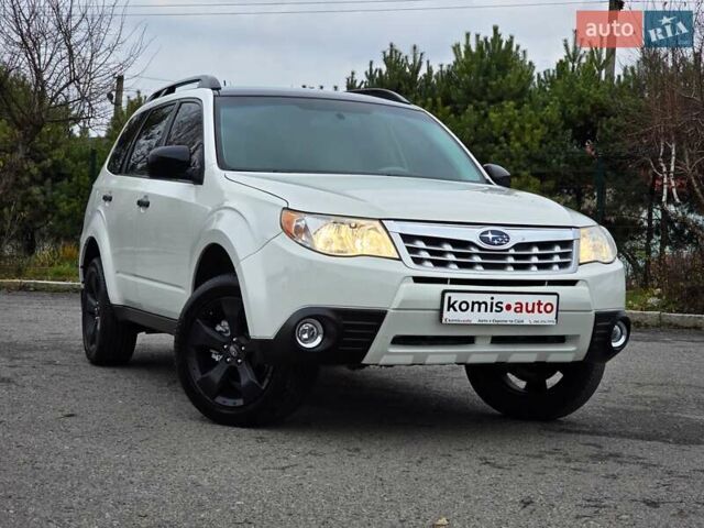 Білий Субару Forester, об'ємом двигуна 2.5 л та пробігом 232 тис. км за 9499 $, фото 1 на Automoto.ua