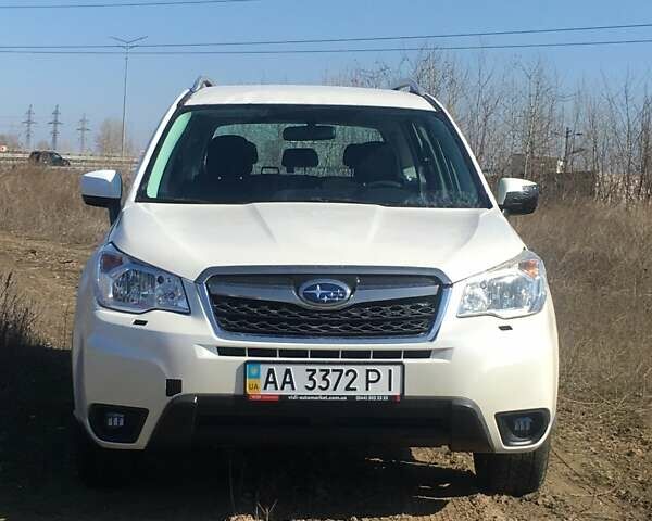 Білий Субару Forester, об'ємом двигуна 2 л та пробігом 236 тис. км за 6700 $, фото 1 на Automoto.ua
