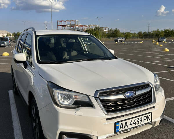 Белый Субару Форестер, объемом двигателя 2.5 л и пробегом 188 тыс. км за 18900 $, фото 1 на Automoto.ua