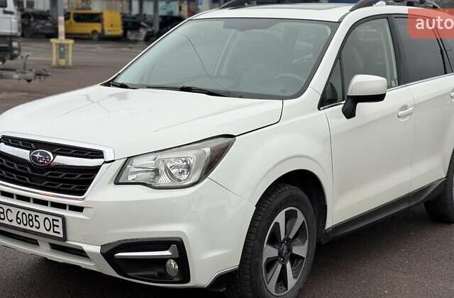 Белый Субару Форестер, объемом двигателя 2.46 л и пробегом 180 тыс. км за 12200 $, фото 1 на Automoto.ua