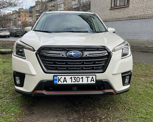 Белый Субару Форестер, объемом двигателя 2.5 л и пробегом 47 тыс. км за 28000 $, фото 1 на Automoto.ua