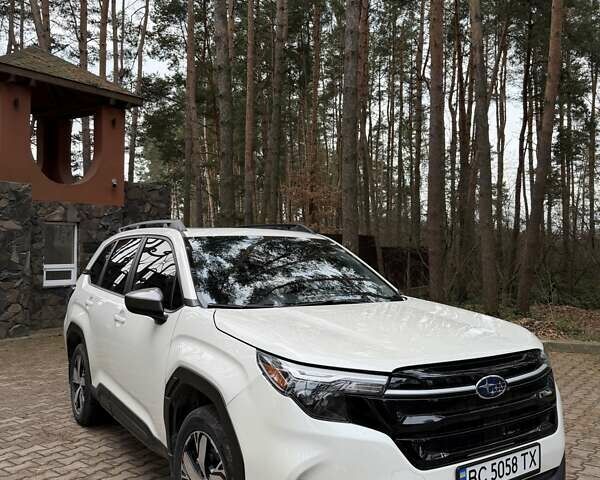 Белый Субару Форестер, объемом двигателя 2.5 л и пробегом 5 тыс. км за 28000 $, фото 1 на Automoto.ua