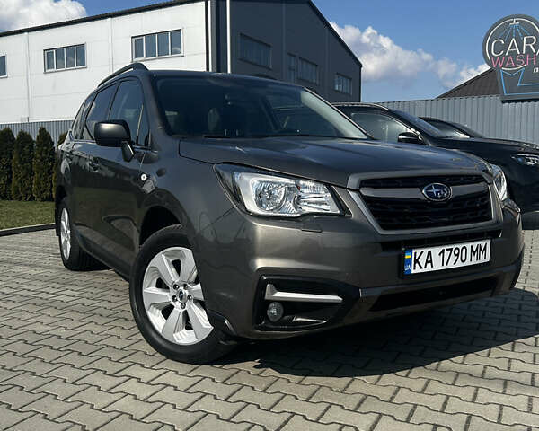 Бежевий Субару Forester, об'ємом двигуна 2 л та пробігом 155 тис. км за 15999 $, фото 1 на Automoto.ua