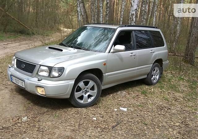 Бежевий Субару Forester, об'ємом двигуна 2 л та пробігом 213 тис. км за 5300 $, фото 1 на Automoto.ua